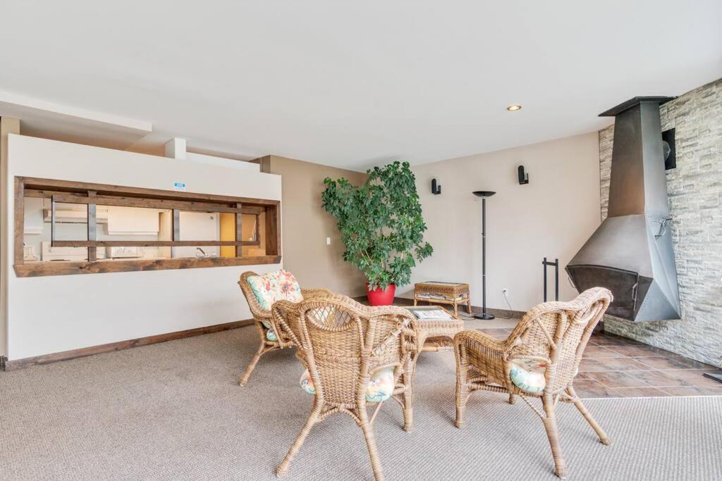 דירות Saint-Ferreol-les-Neiges Initial / Loft De La Montagne / Msa מראה חיצוני תמונה